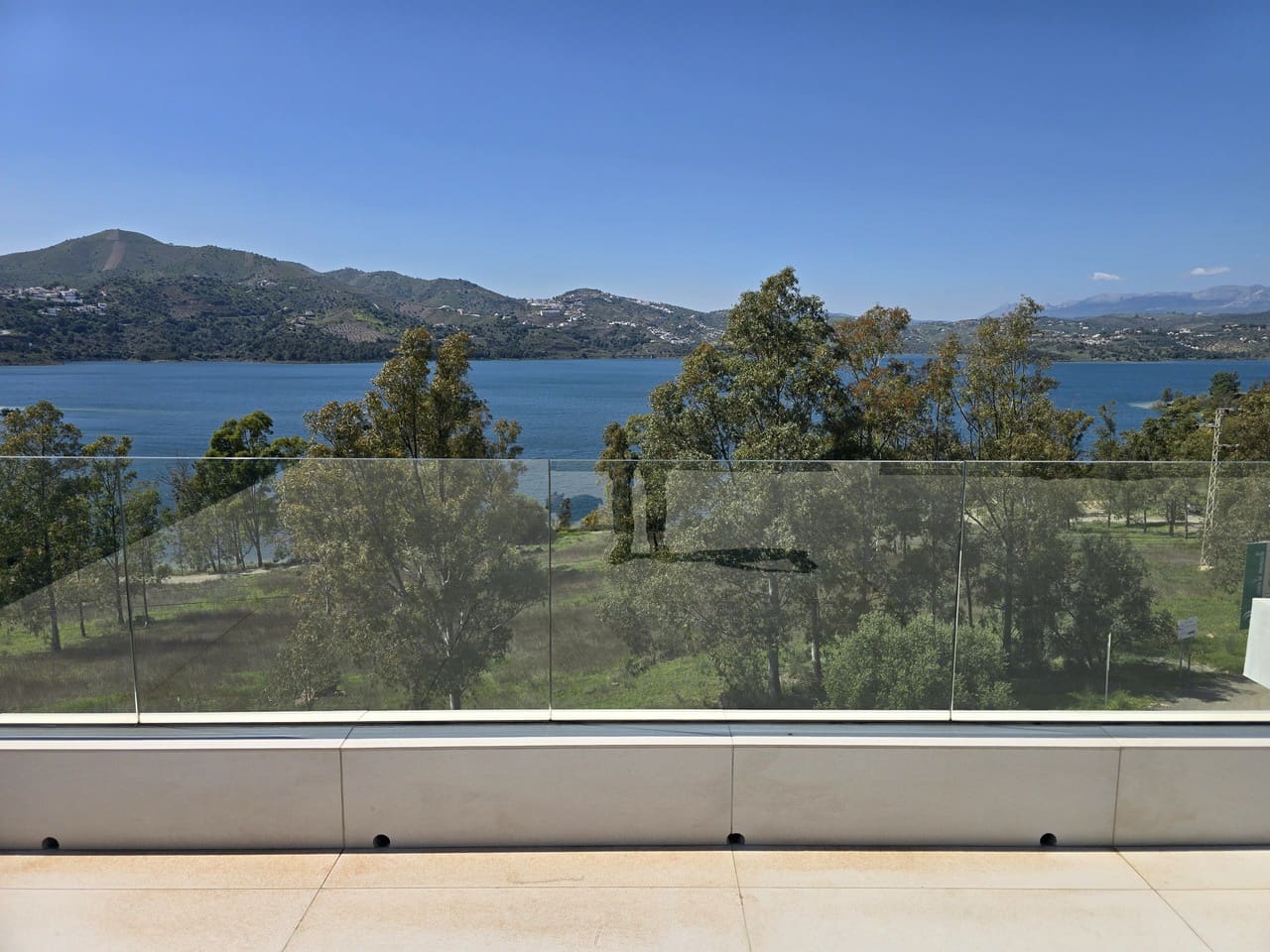 4 soveværelse Villa til salg i Vinuela med swimmingpool garage - € 950.000 (Ref: 9696890)