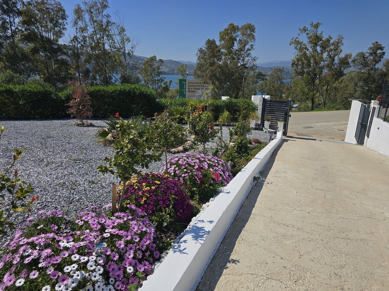 4 soveværelse Villa til salg i Vinuela med swimmingpool garage - € 950.000 (Ref: 9696890)