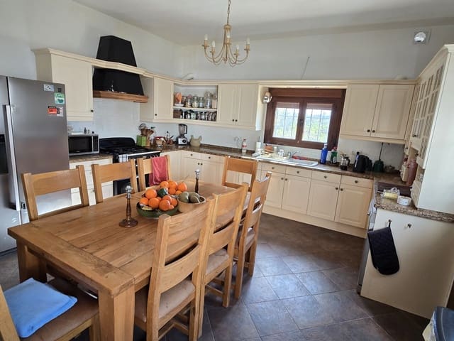 5 camera da letto Villa in vendita in Periana con piscina garage - 575.000 € (Rif: 9699812)