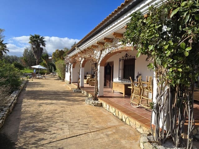 5 camera da letto Villa in vendita in Periana con piscina garage - 575.000 € (Rif: 9699812)