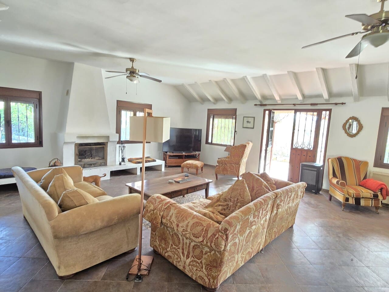 5 bedroom Villa for sale in Periana with pool garage - € 575,000 (Ref: 9699812)