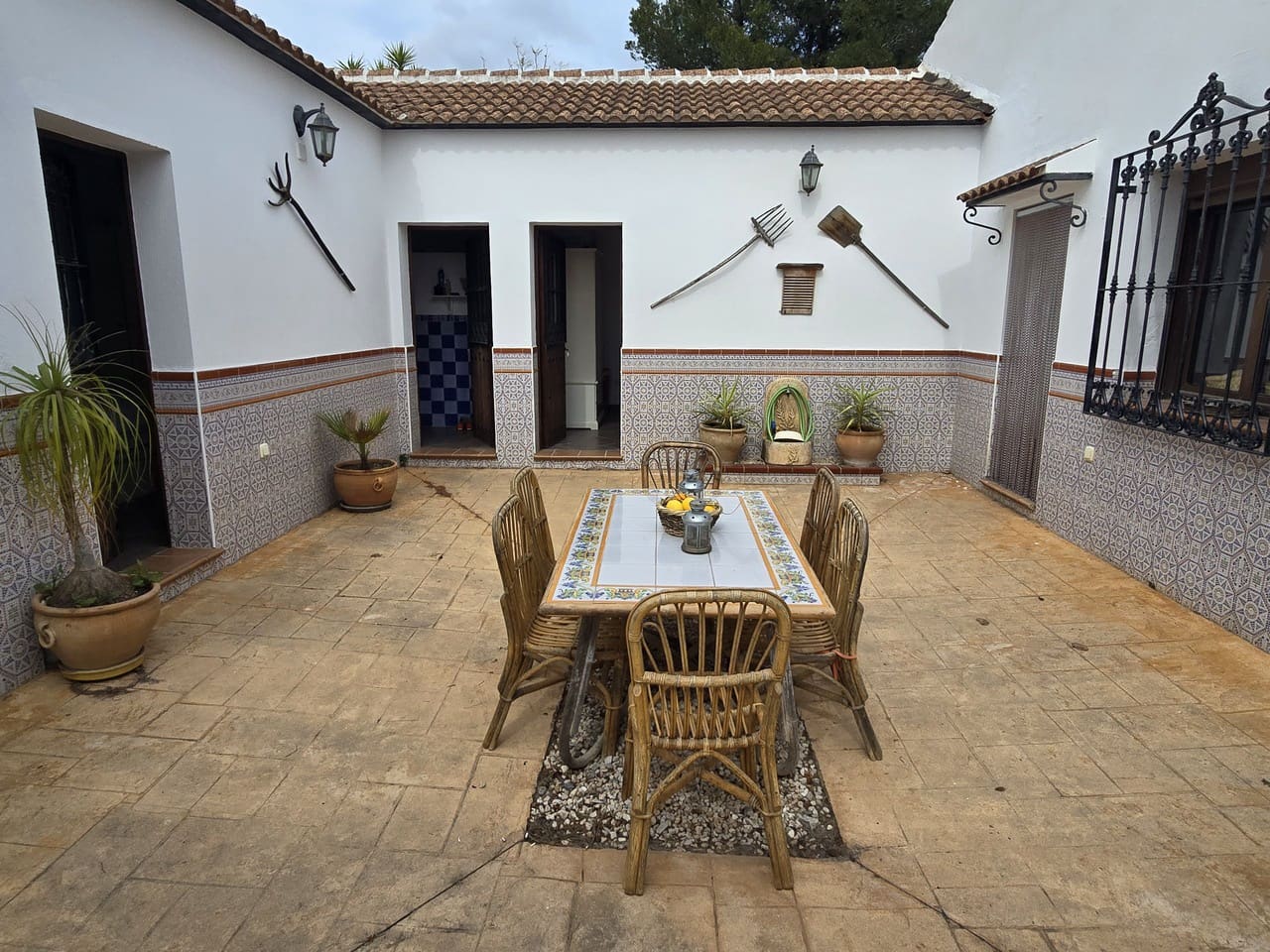 5 bedroom Villa for sale in Periana with pool garage - € 575,000 (Ref: 9699812)