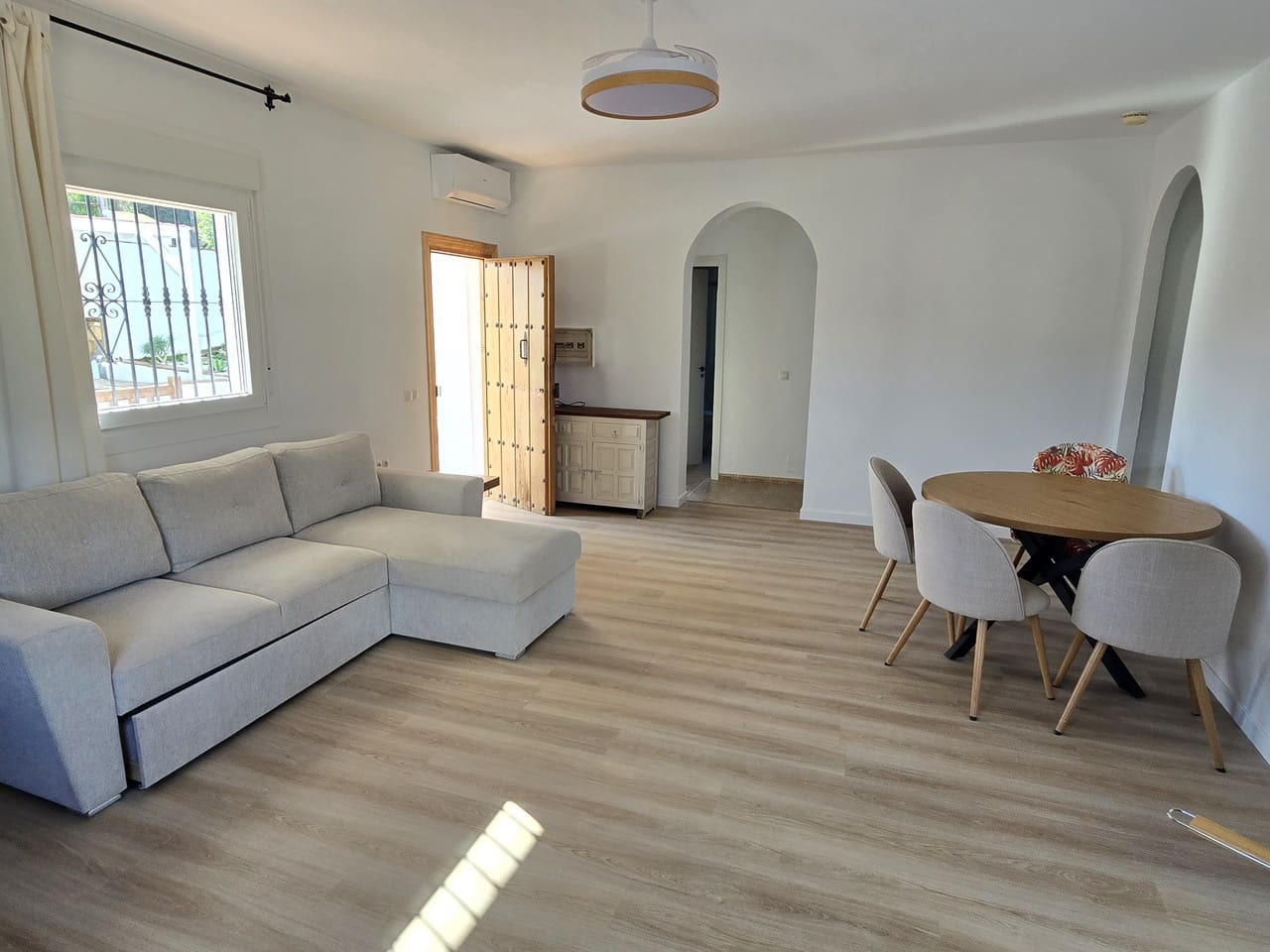 3 bedroom Villa for sale in Alcaucin with pool garage - € 325,000 (Ref: 9715634)