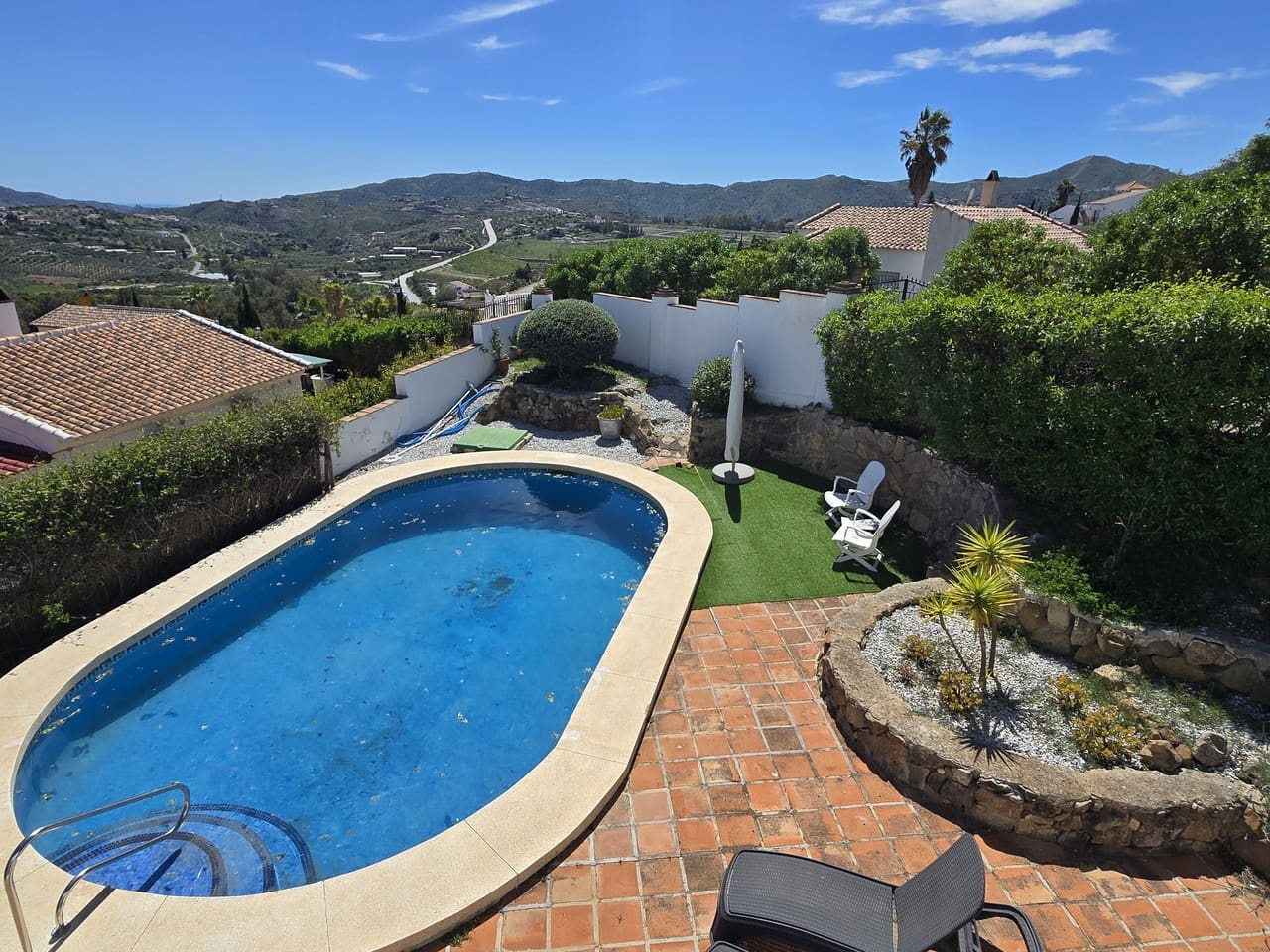 3 soverom Villa til salgs i Vinuela med svømmebasseng garasje - € 349 000 (Ref: 9730946)