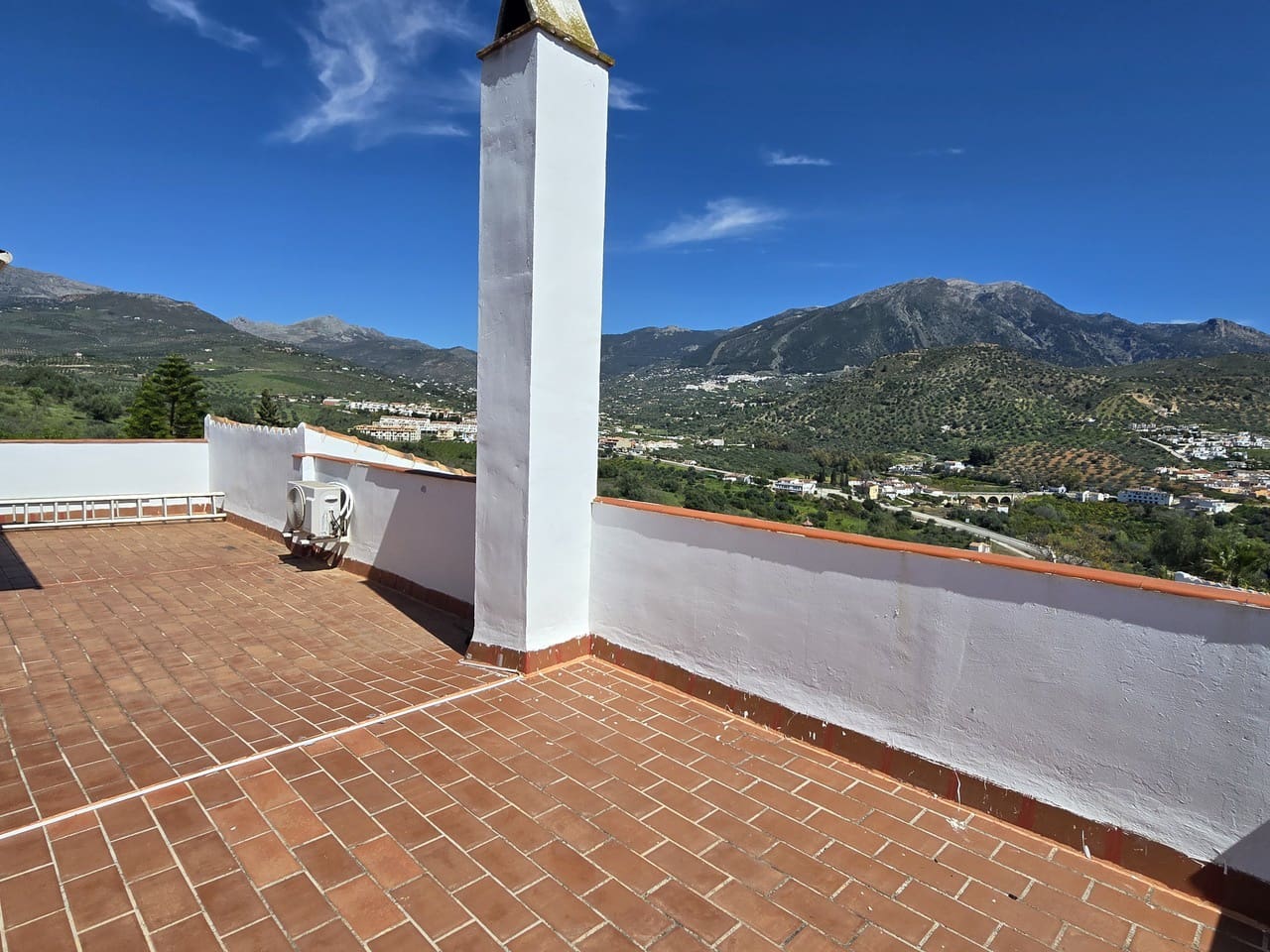 3 soverom Villa til salgs i Vinuela med svømmebasseng garasje - € 349 000 (Ref: 9730946)