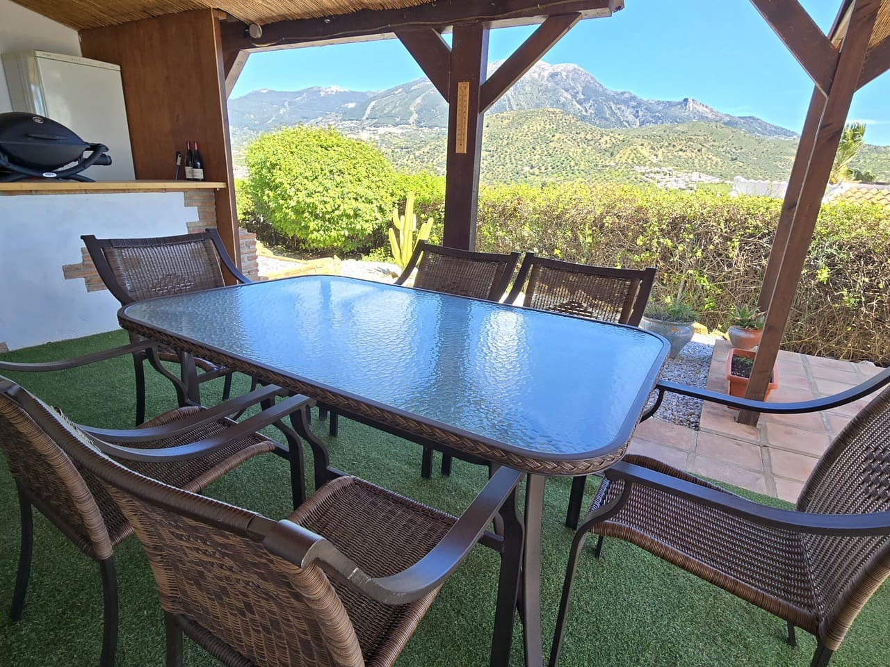 3 soverom Villa til salgs i Vinuela med svømmebasseng garasje - € 349 000 (Ref: 9730946)