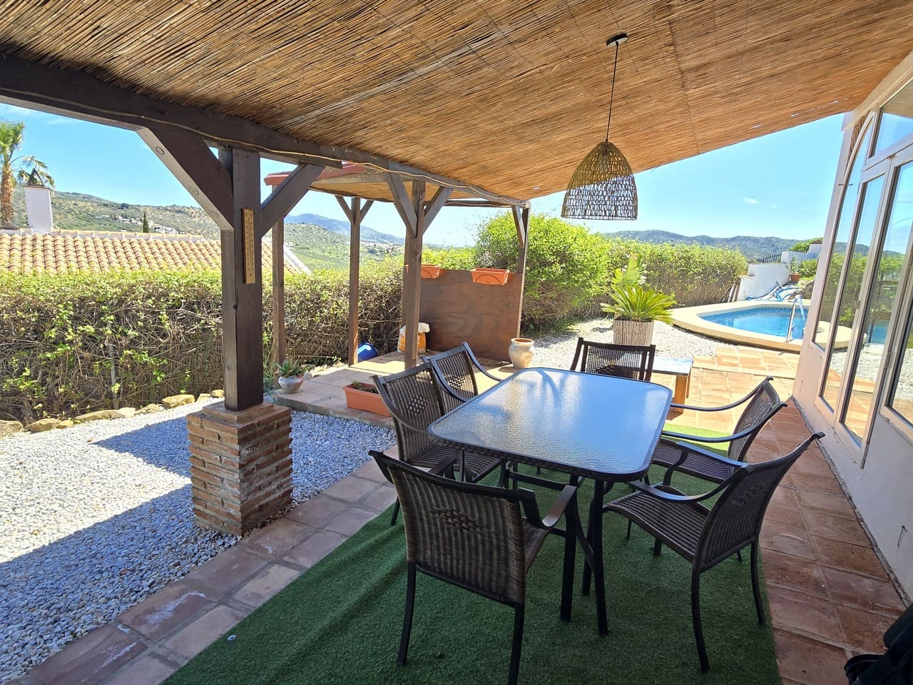 3 soverom Villa til salgs i Vinuela med svømmebasseng garasje - € 349 000 (Ref: 9730946)