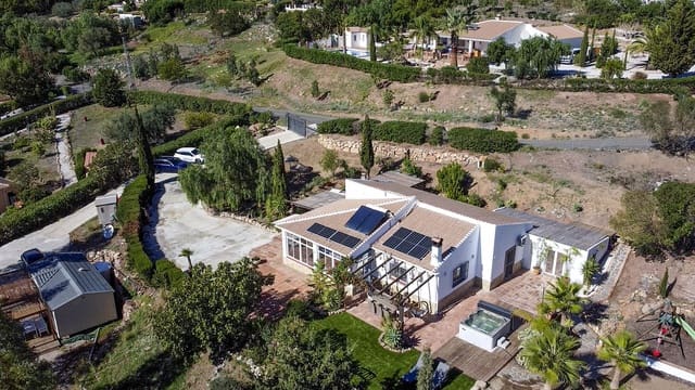 3 Zimmer Villa zu verkaufen in Puente de Don Manuel, Alcaucín mit Garage - 399.000 € (Ref: 9795630)