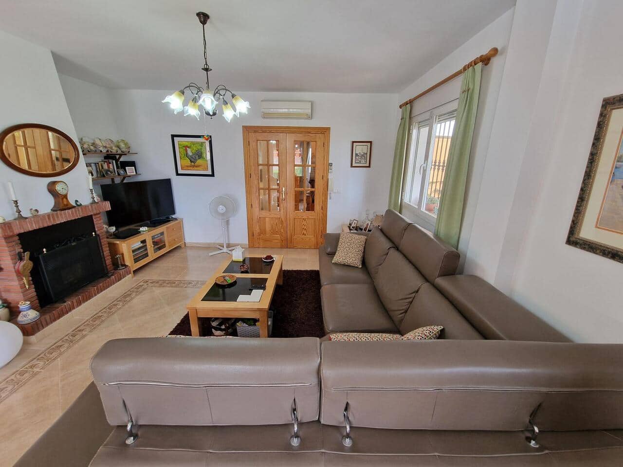 3 soveværelse Villa til salg i Venta Baja med swimmingpool garage - € 330.000 (Ref: 9805578)