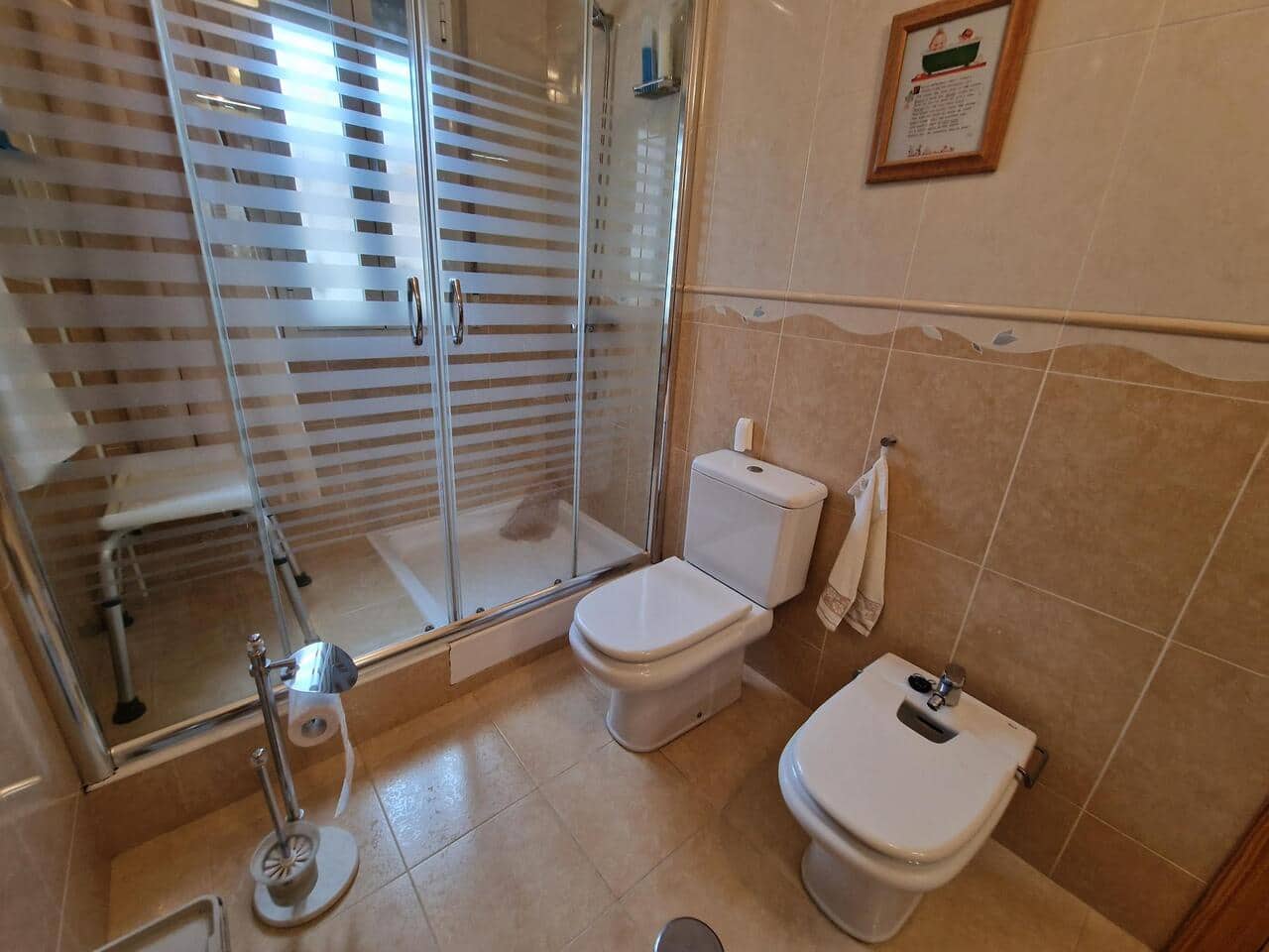 3 soveværelse Villa til salg i Venta Baja med swimmingpool garage - € 330.000 (Ref: 9805578)