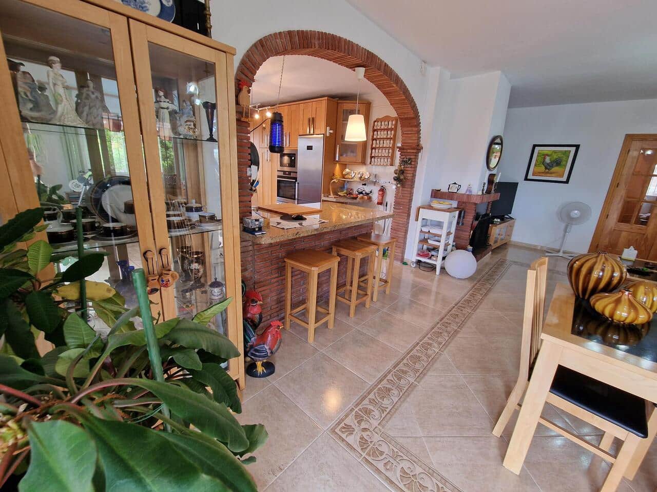 3 soveværelse Villa til salg i Venta Baja med swimmingpool garage - € 330.000 (Ref: 9805578)