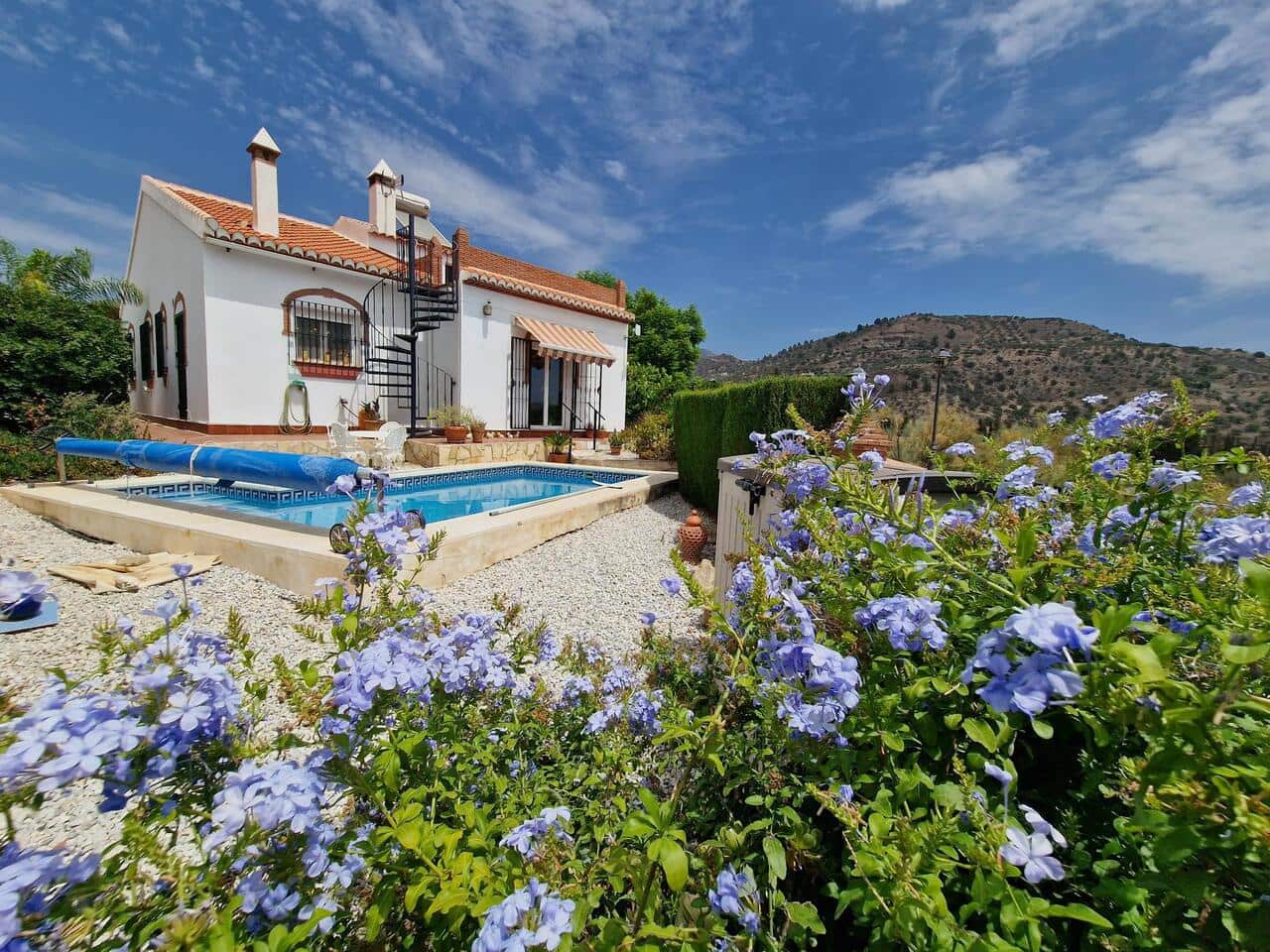 3 soveværelse Villa til salg i Venta Baja med swimmingpool garage - € 330.000 (Ref: 9805578)