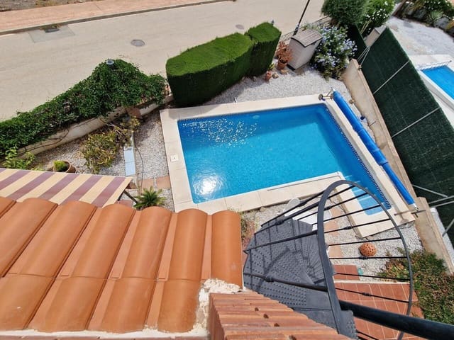 3 soveværelse Villa til salg i Venta Baja, Alcaucín med swimmingpool garage - € 330.000 (Ref: 9805578)