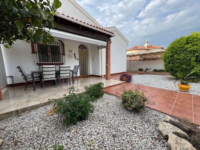 3 sypialnia Willa na sprzedaż w Venta Baja, Alcaucín z basenem garażem - 330 000 € (Ref: 9805578)