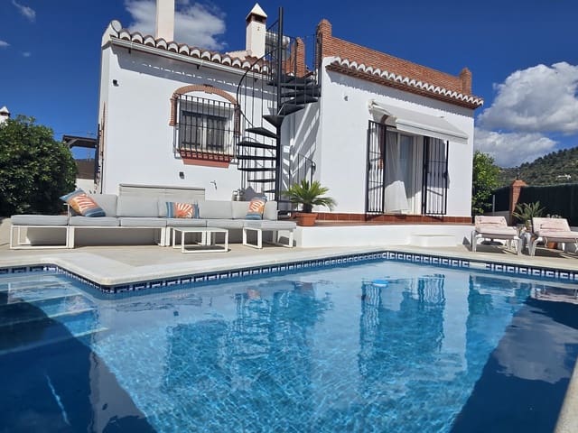 3 soverom Villa til salgs i Venta Baja, Alcaucín med svømmebasseng garasje - € 330 000 (Ref: 9805578)