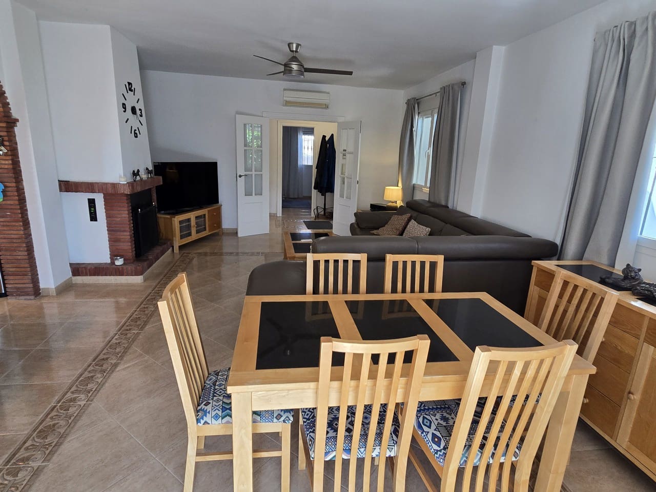 3 bedroom Villa for sale in Venta Baja with pool garage - € 330,000 (Ref: 9805578)