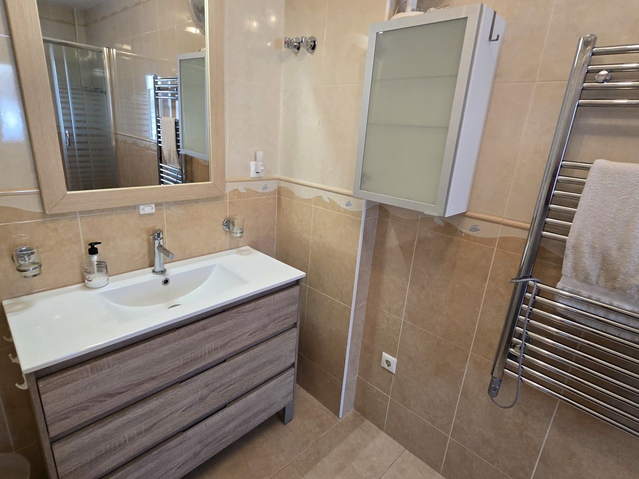 3 bedroom Villa for sale in Venta Baja with pool garage - € 330,000 (Ref: 9805578)