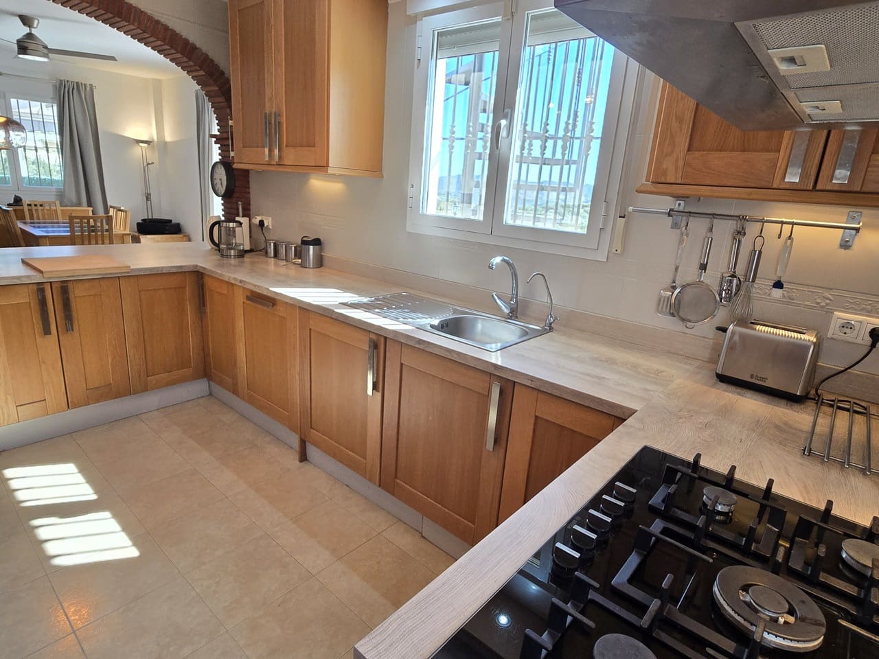 3 bedroom Villa for sale in Venta Baja with pool garage - € 330,000 (Ref: 9805578)