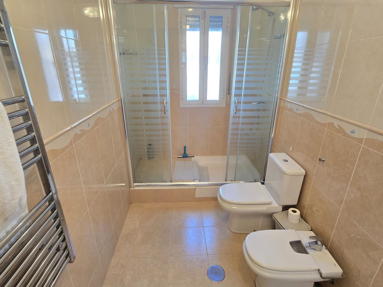 3 bedroom Villa for sale in Venta Baja with pool garage - € 330,000 (Ref: 9805578)