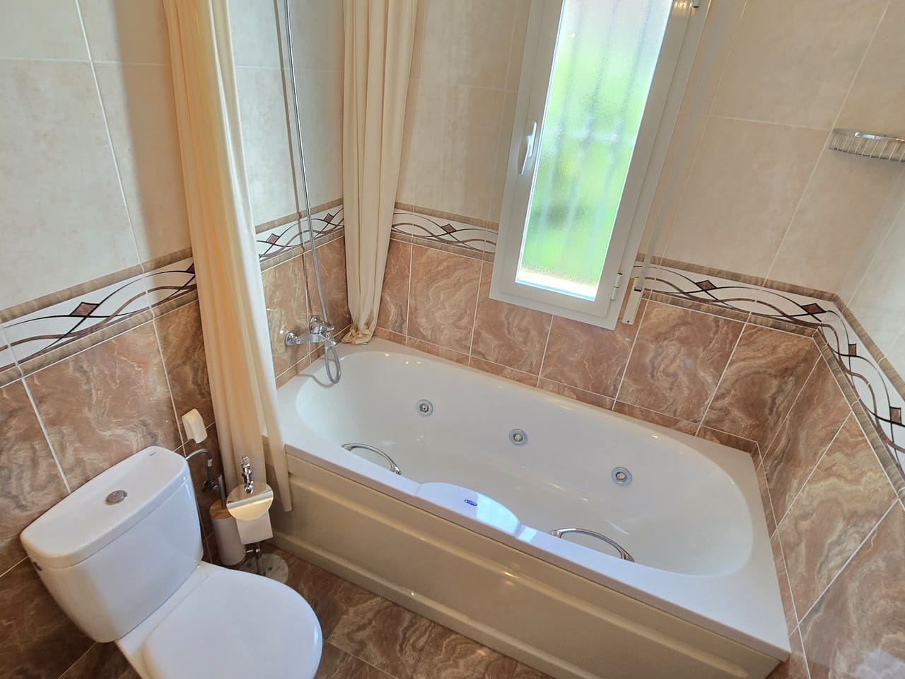 3 bedroom Villa for sale in Venta Baja with pool garage - € 330,000 (Ref: 9805578)
