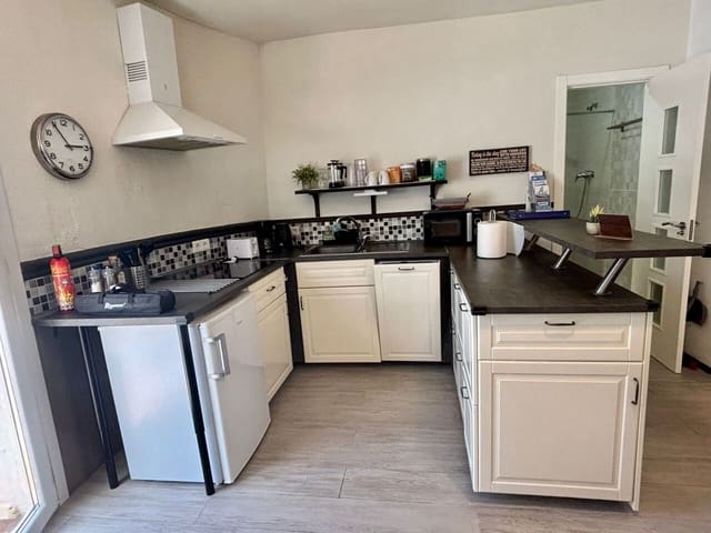 4 sypialnia Willa na sprzedaż w Puente de Don Manuel, Alcaucín z basenem garażem - 330 000 € (Ref: 9810408)