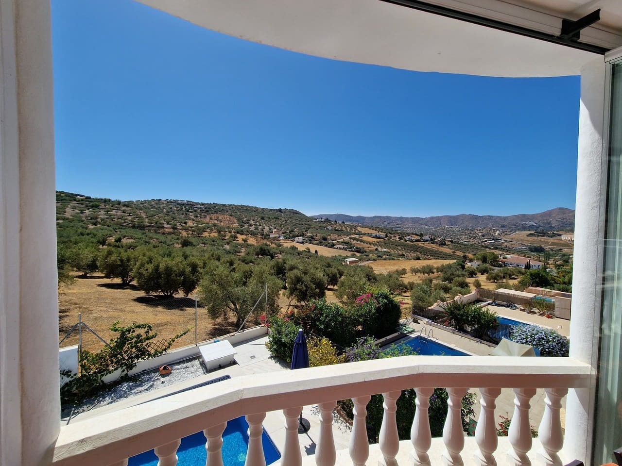 4 bedroom Villa for sale in Puente de Don Manuel with pool garage - € 330,000 (Ref: 9810408)