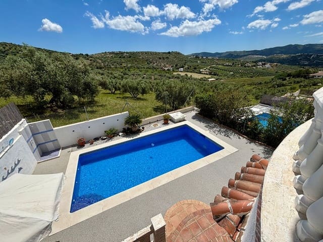 4 sypialnia Willa na sprzedaż w Puente de Don Manuel, Alcaucín z basenem garażem - 330 000 € (Ref: 9810408)