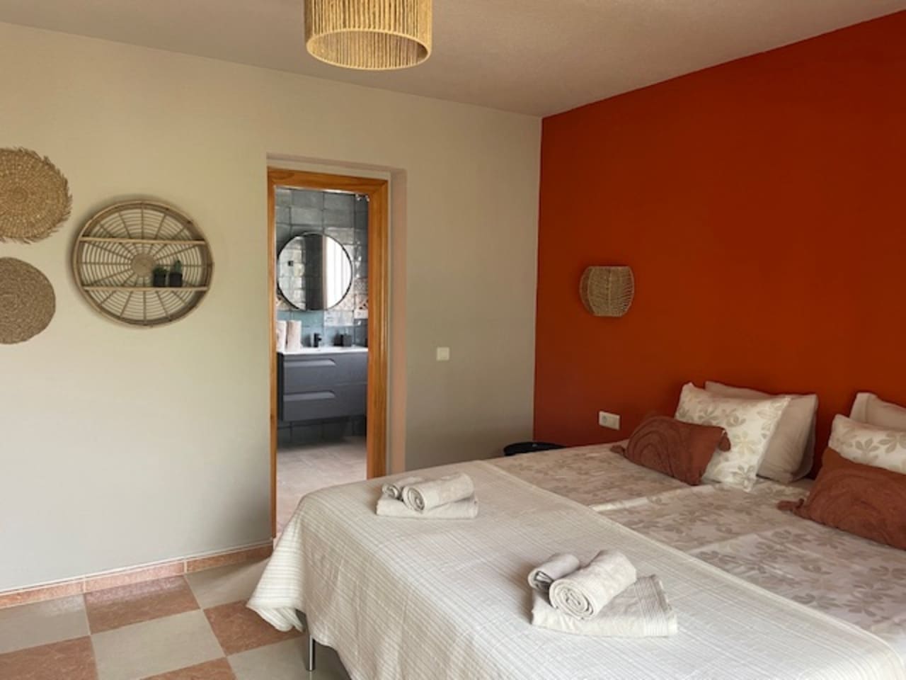 4 soveværelse Villa til salg i Los Romanes med swimmingpool garage - € 675.000 (Ref: 9815032)