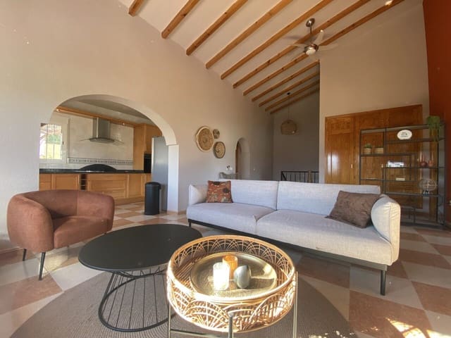 4 soveværelse Villa til salg i Los Romanes, Viñuela med swimmingpool garage - € 675.000 (Ref: 9815032)