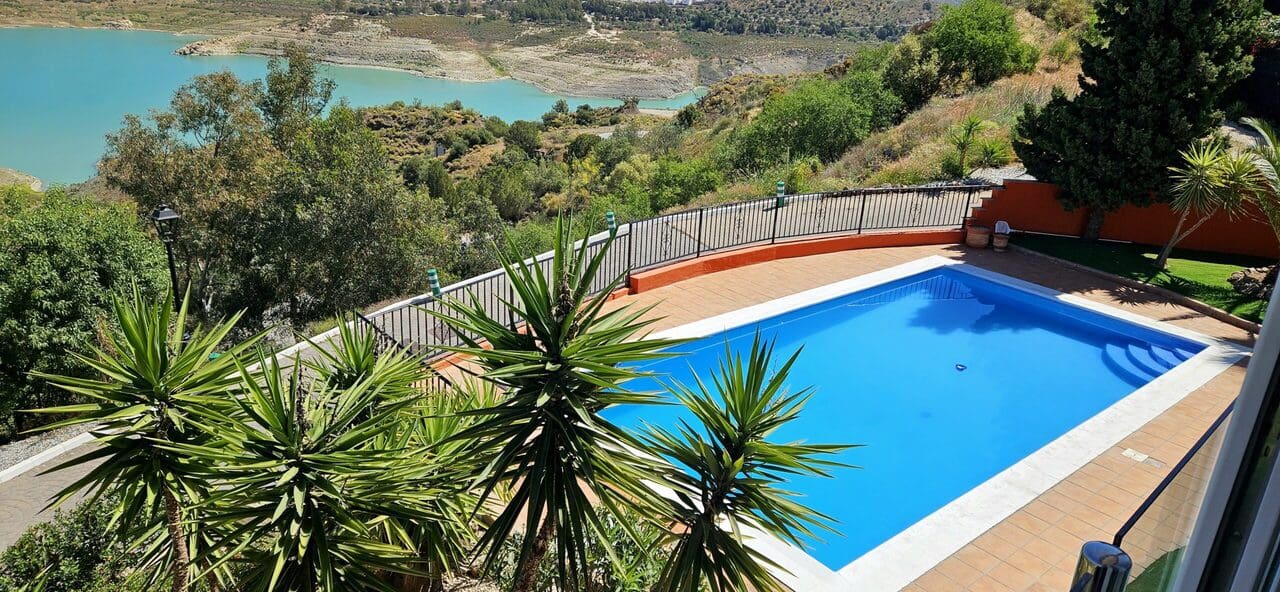 4 soveværelse Villa til salg i Los Romanes med swimmingpool garage - € 675.000 (Ref: 9815032)
