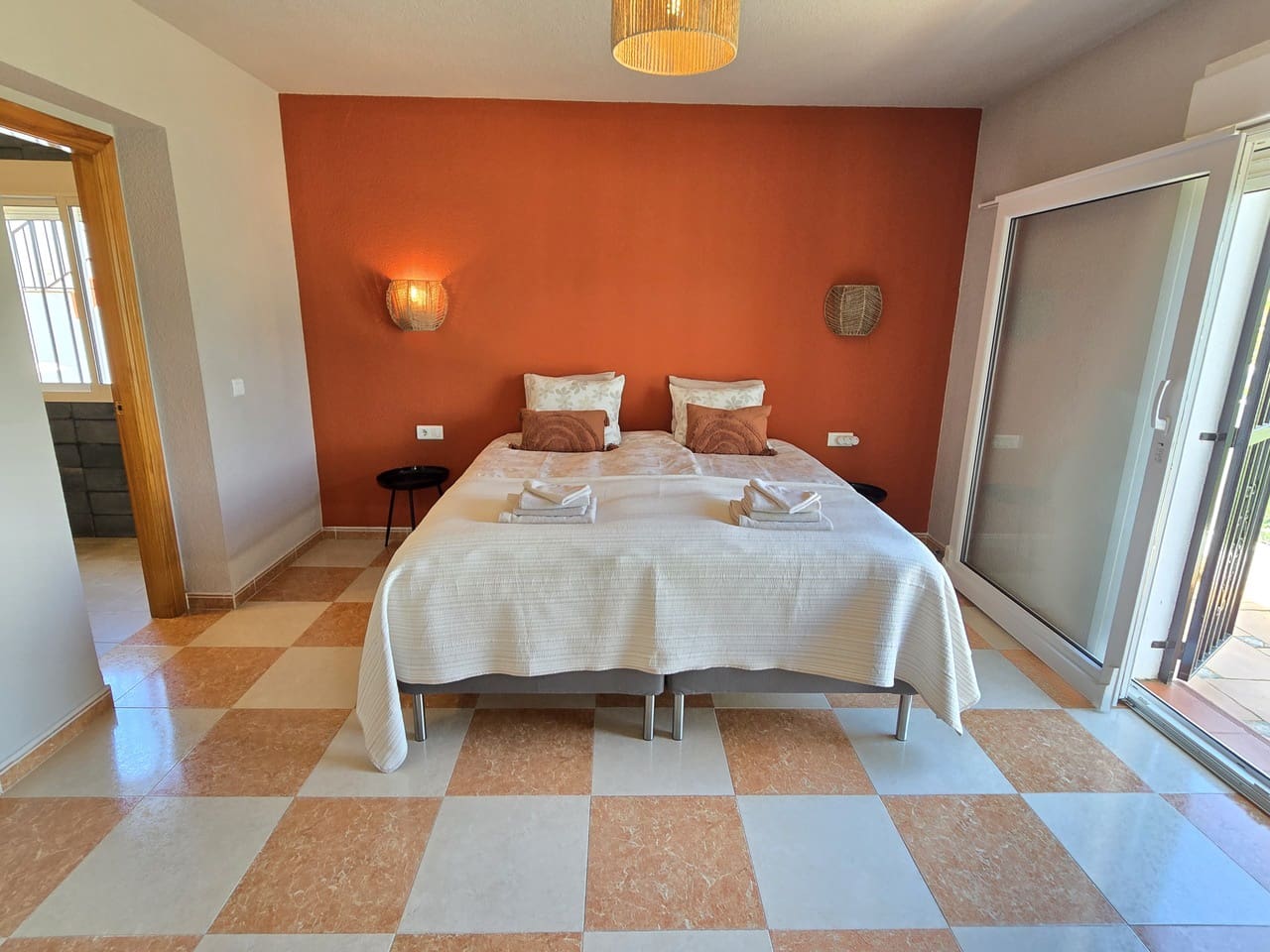4 soveværelse Villa til salg i Los Romanes med swimmingpool garage - € 675.000 (Ref: 9815032)
