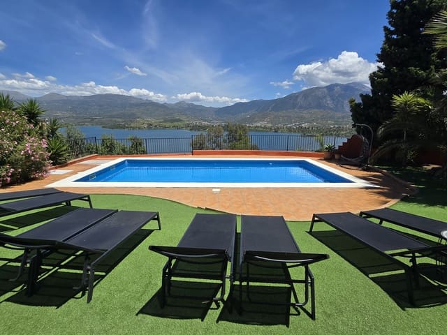 4 soveværelse Villa til salg i Los Romanes, Viñuela med swimmingpool garage - € 675.000 (Ref: 9815032)