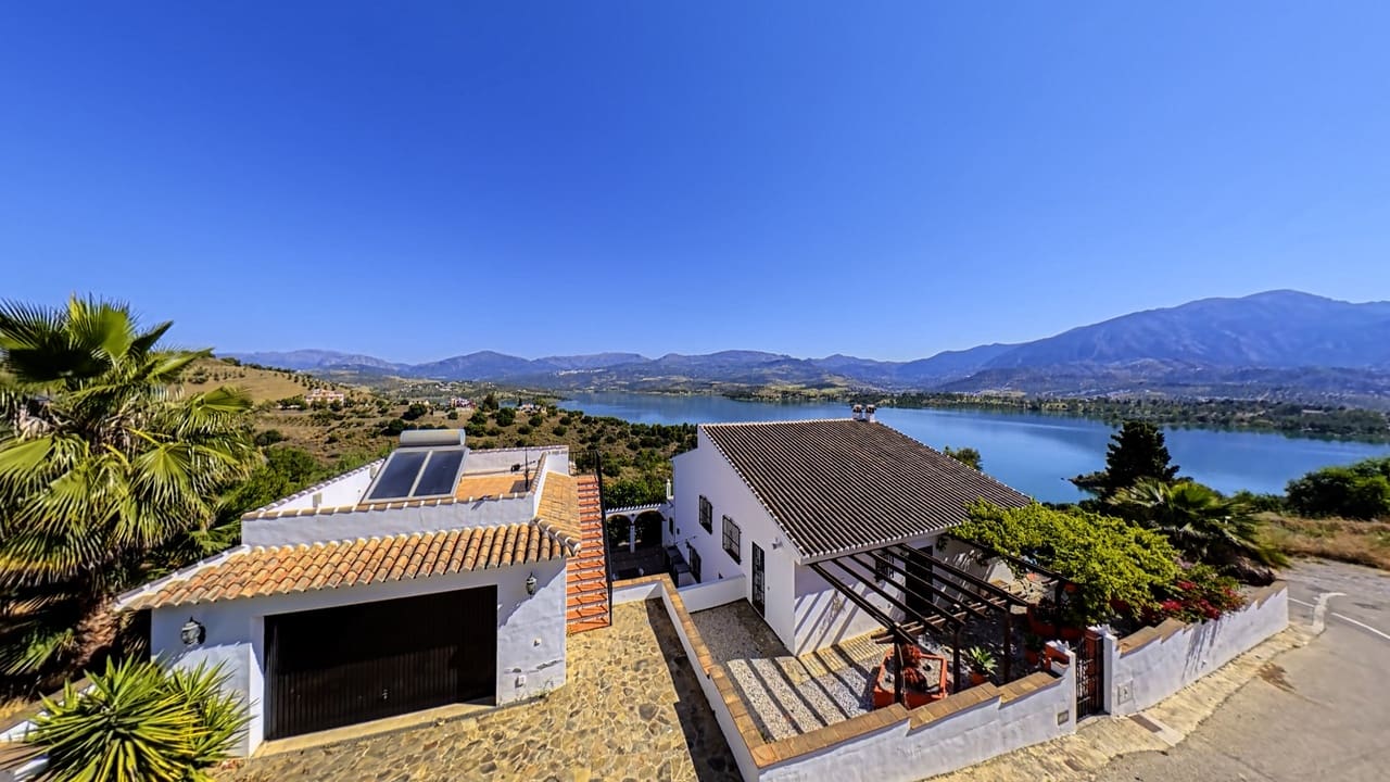 4 soveværelse Villa til salg i Los Romanes med swimmingpool garage - € 675.000 (Ref: 9815032)