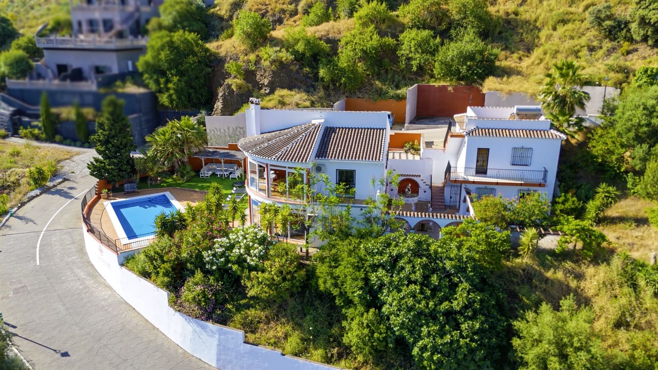 4 soveværelse Villa til salg i Los Romanes med swimmingpool garage - € 675.000 (Ref: 9815032)
