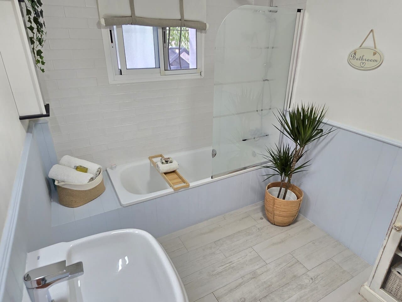5 bedroom Villa for sale in Puente de Don Manuel with pool garage - € 625,000 (Ref: 9834812)