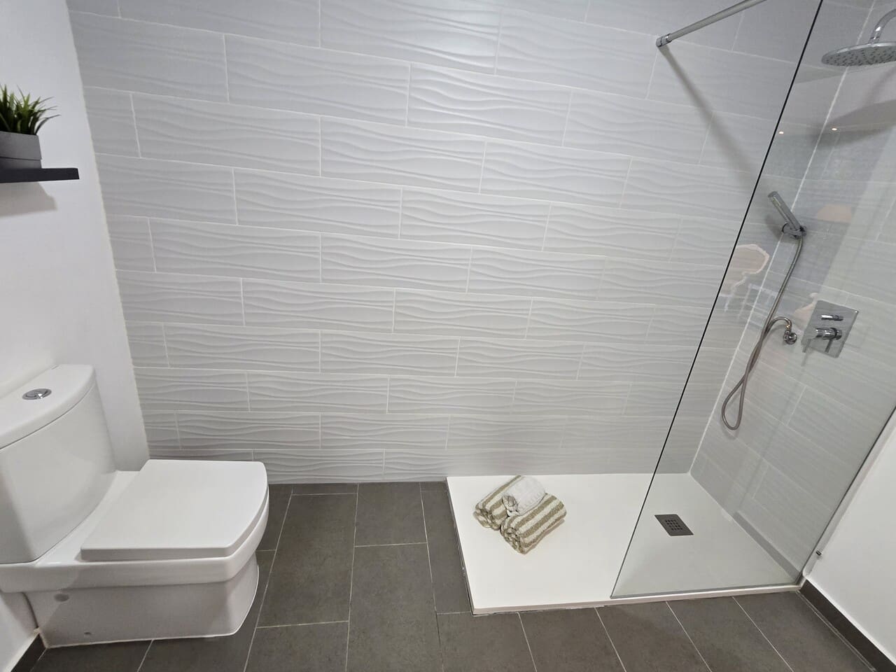 5 bedroom Villa for sale in Puente de Don Manuel with pool garage - € 625,000 (Ref: 9834812)