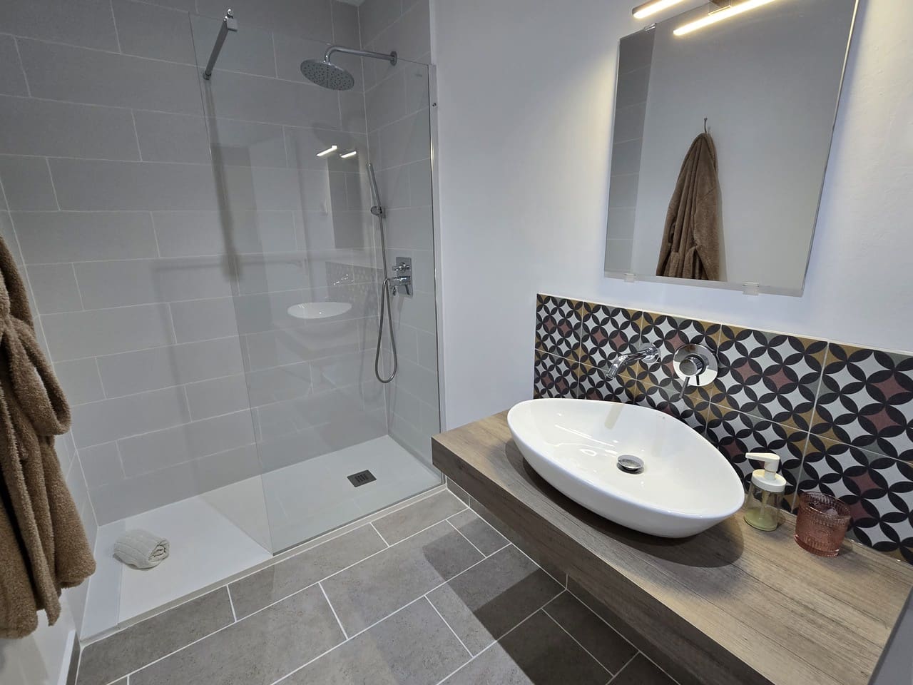 5 bedroom Villa for sale in Puente de Don Manuel with pool garage - € 625,000 (Ref: 9834812)