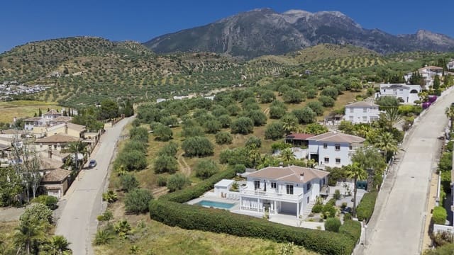 5 sovrum Villa till salu i Puente de Don Manuel, Alcaucín med pool garage - 625 000 € (Ref: 9834812)