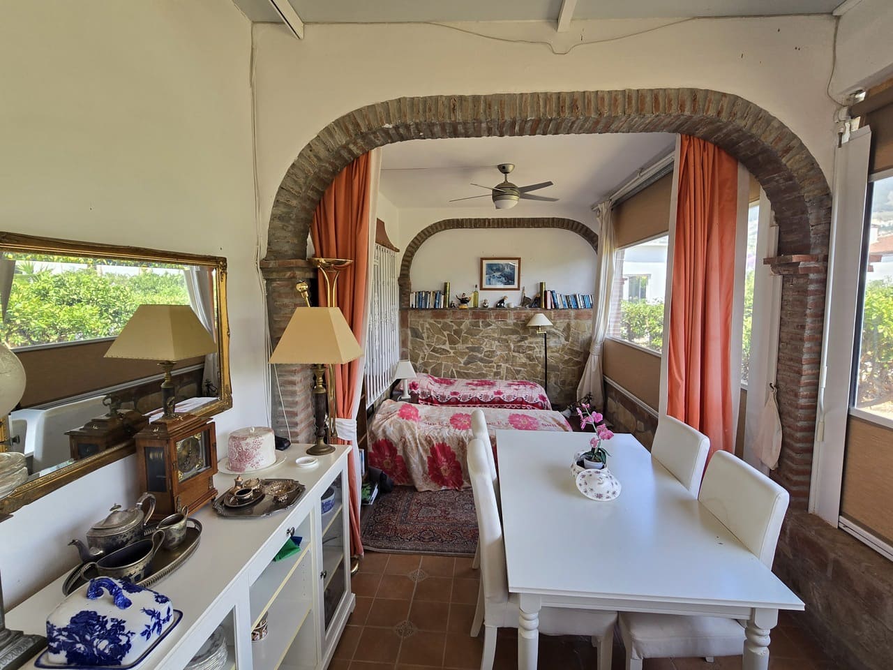 2 sypialnia Willa na sprzedaż w Alcaucin z basenem garażem - 325 000 € (Ref: 9879739)