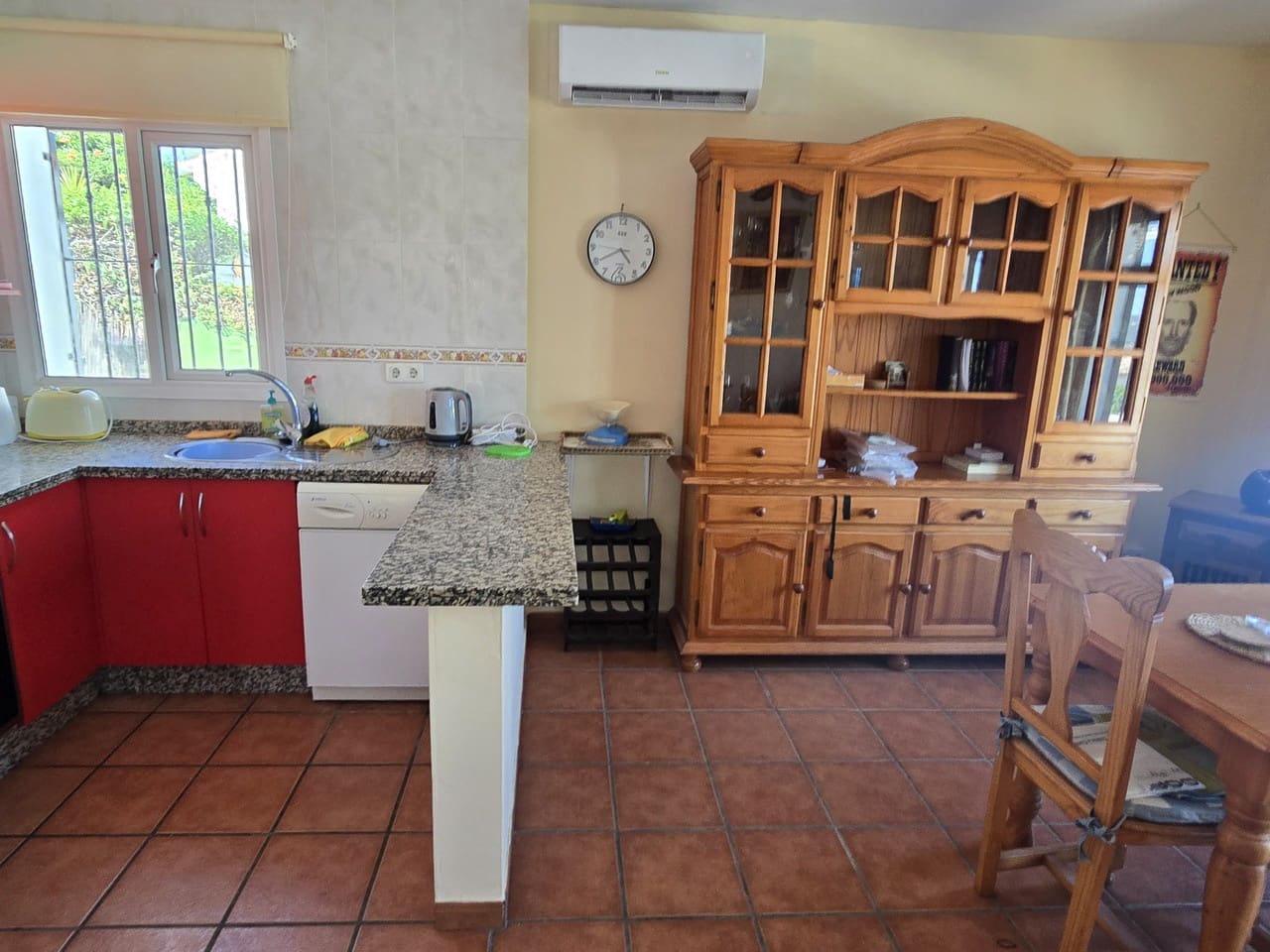 2 soveværelse Villa til salg i Vinuela med swimmingpool garage - € 249.950 (Ref: 9882609)