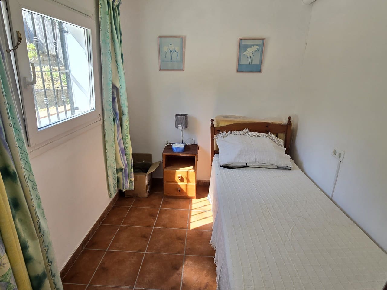 2 soveværelse Villa til salg i Vinuela med swimmingpool garage - € 249.950 (Ref: 9882609)