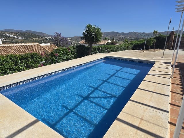 2 soveværelse Villa til salg i Viñuela med swimmingpool garage - € 249.950 (Ref: 9882609)