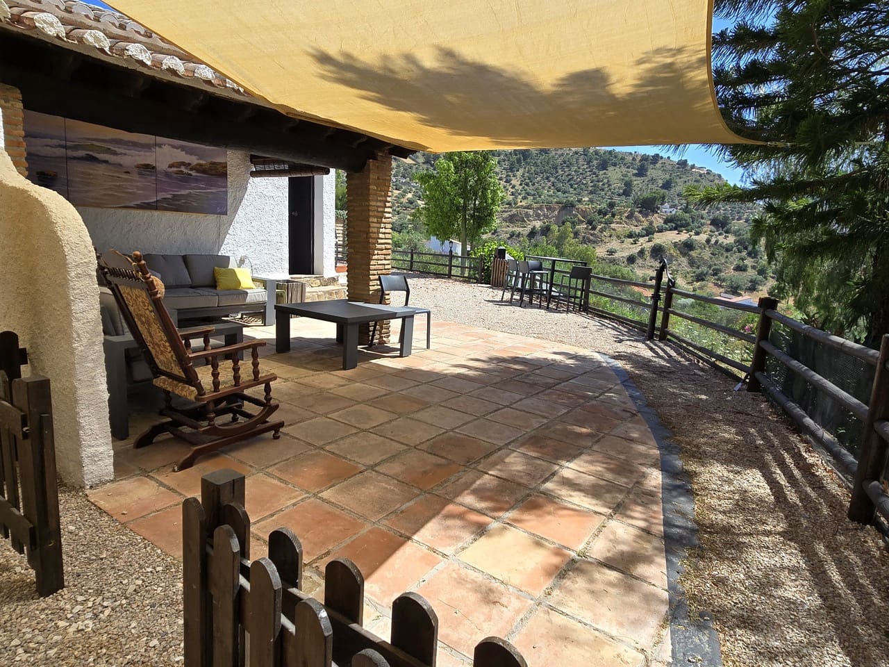 3 Zimmer Villa zu verkaufen in Alcaucin mit Pool Garage - 458.000 € (Ref: 9890963)