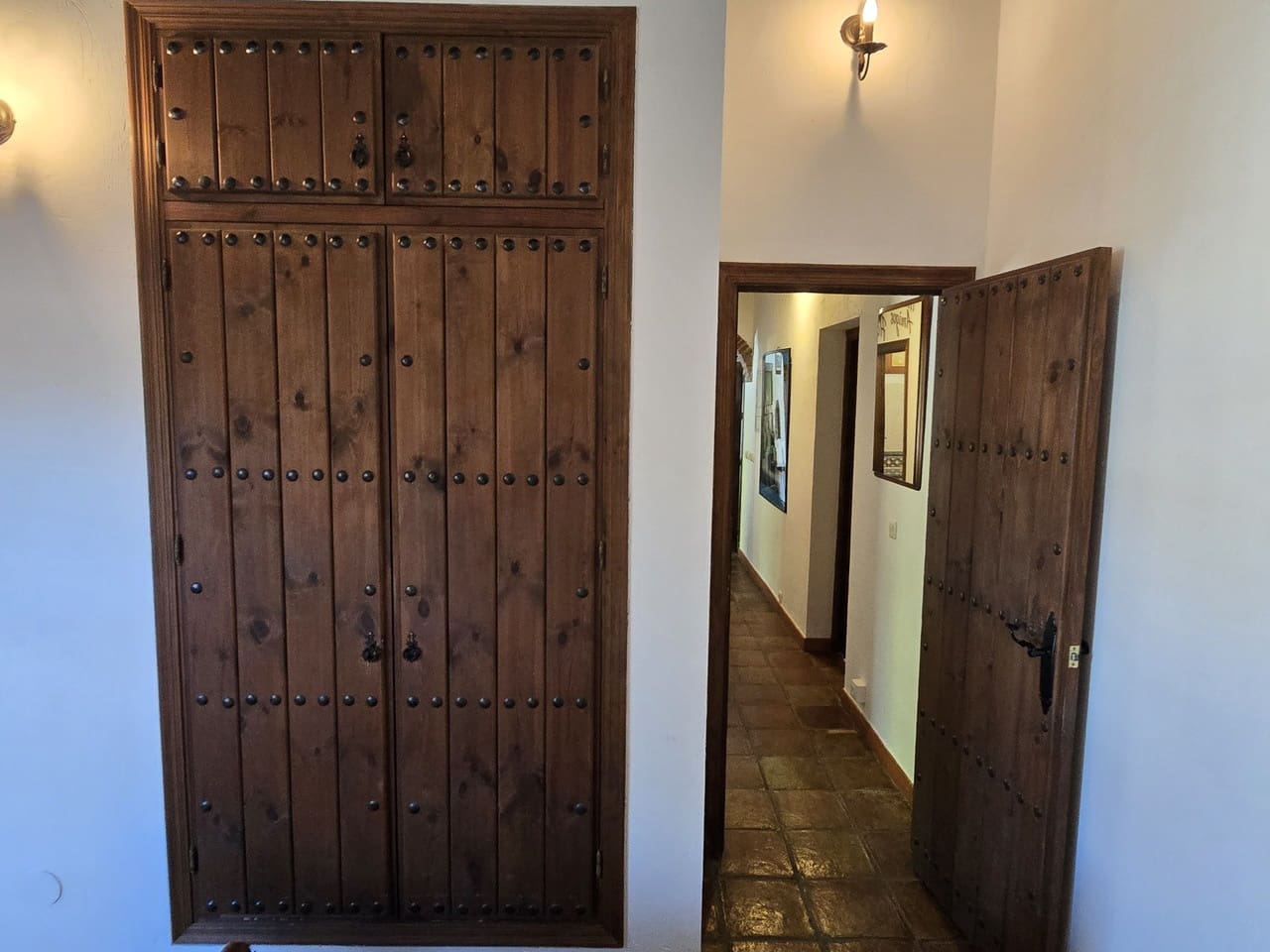 3 Zimmer Villa zu verkaufen in Alcaucin mit Pool Garage - 458.000 € (Ref: 9890963)