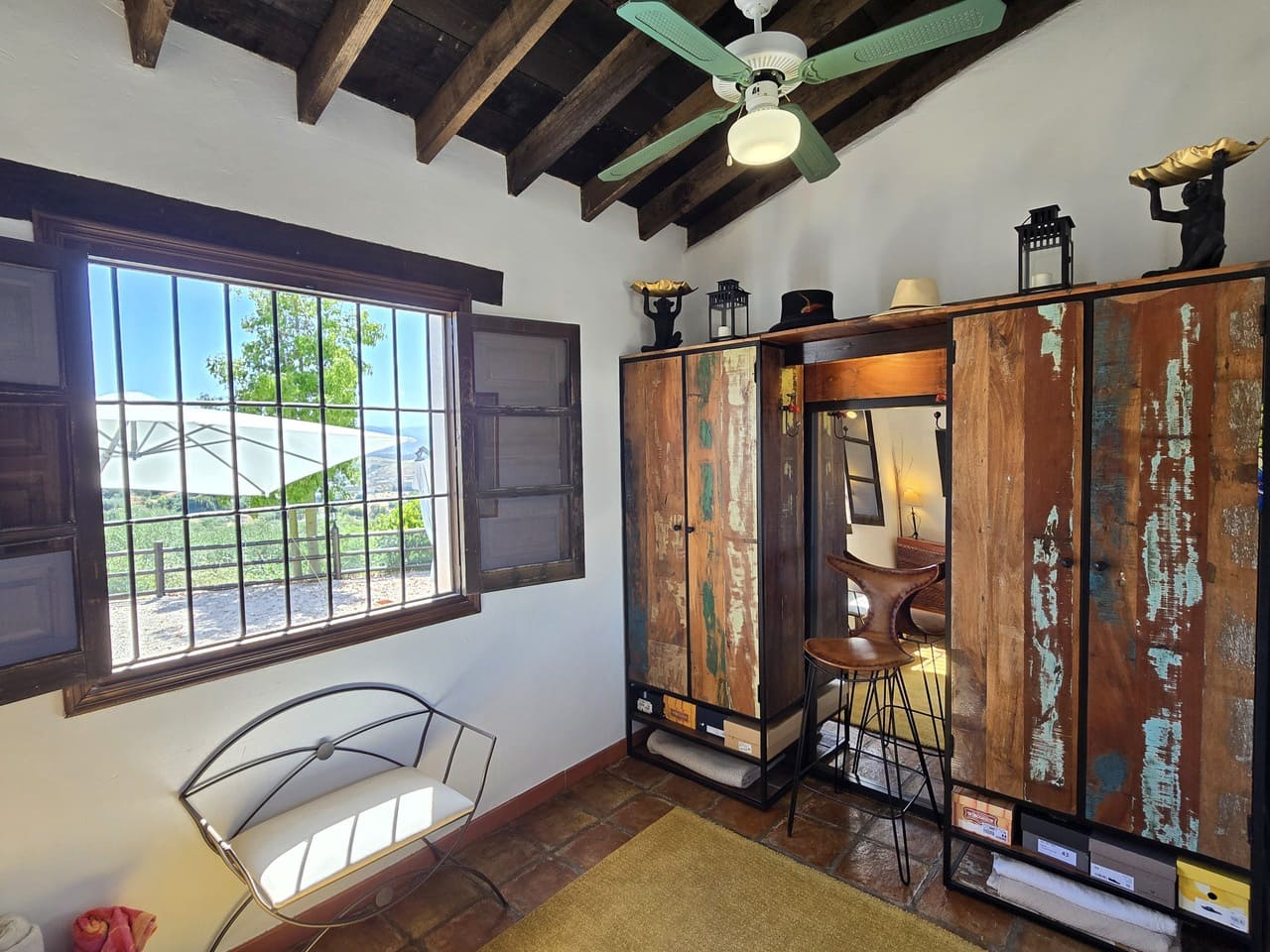 3 Zimmer Villa zu verkaufen in Alcaucin mit Pool Garage - 458.000 € (Ref: 9890963)