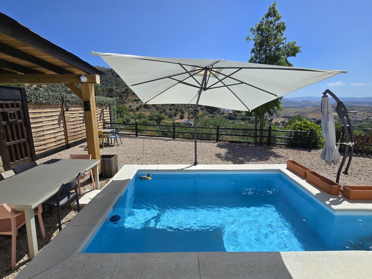 3 Zimmer Villa zu verkaufen in Alcaucin mit Pool Garage - 458.000 € (Ref: 9890963)