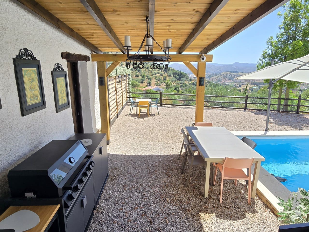 3 Zimmer Villa zu verkaufen in Alcaucin mit Pool Garage - 458.000 € (Ref: 9890963)