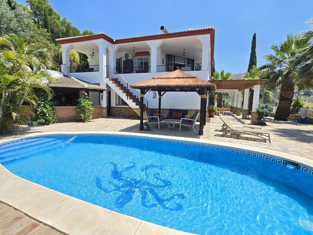 6 chambre Villa/Maison à vendre à Alcaucín avec piscine garage - 695 000 € (Ref: 9891228)