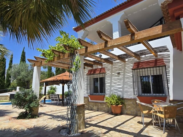 6 chambre Villa/Maison à vendre à Alcaucín avec piscine garage - 695 000 € (Ref: 9891228)