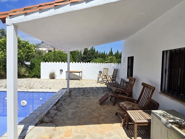 3 Zimmer Villa zu verkaufen in Periana mit Pool Garage - 375.000 € (Ref: 9902103)